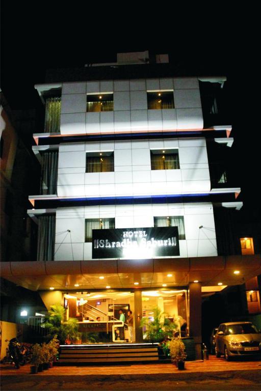 Hotel Shradha Saburi Palace Ширді Екстер'єр фото